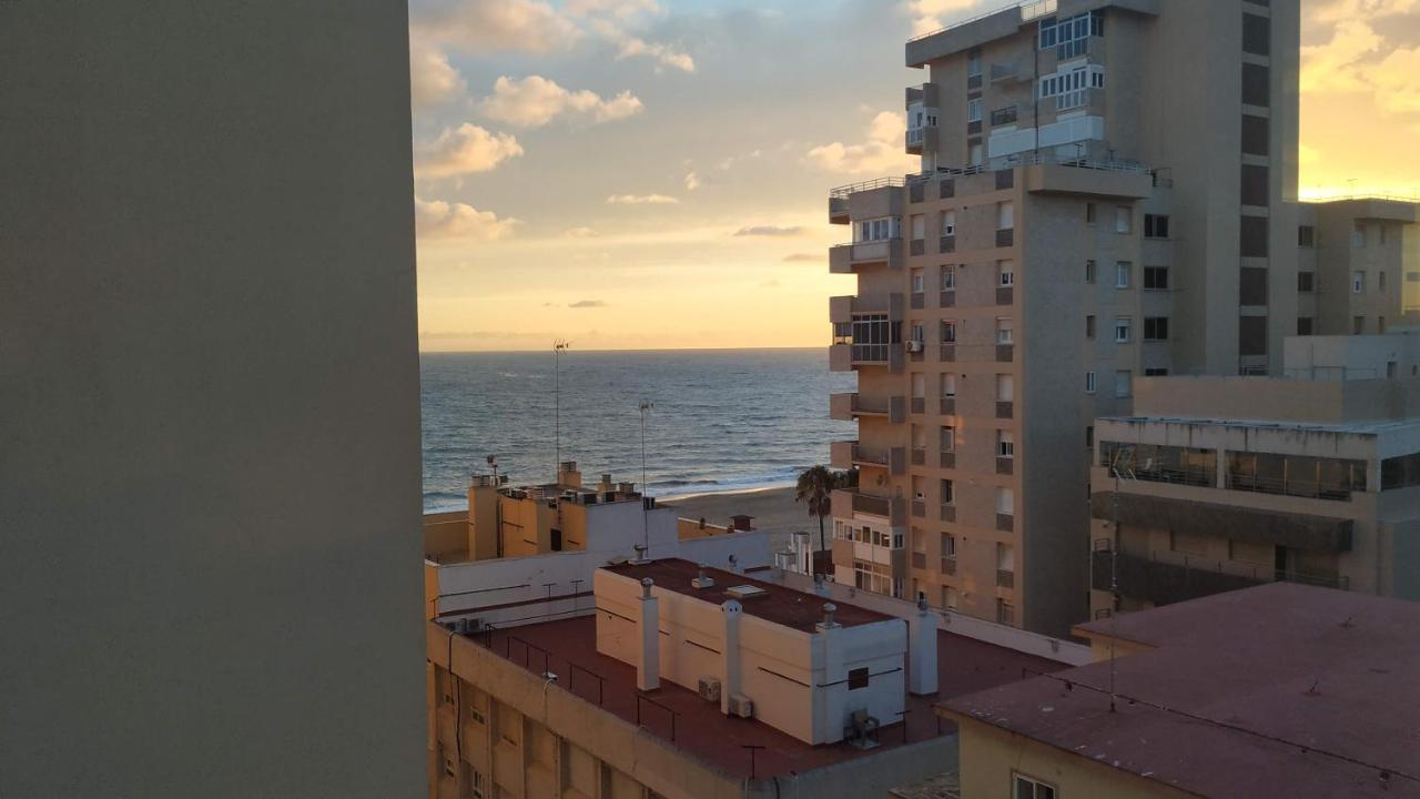 Playa Victoria Ha Apartment カディス エクステリア 写真